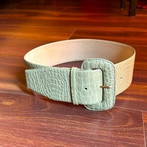 THE RITZ Genuine Leather Belt size S/M
